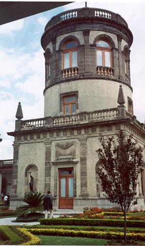 Central tower in the Castillo
      de Chapultepec