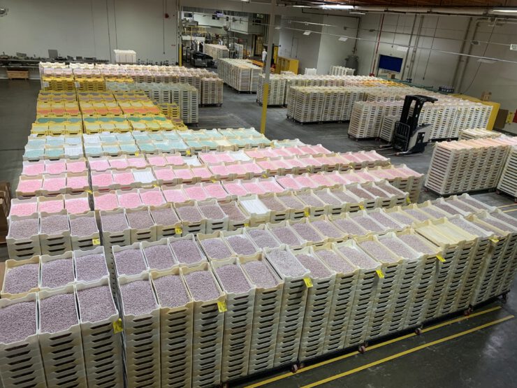 Large stack of various flavors at the Jelly Belly
factory.